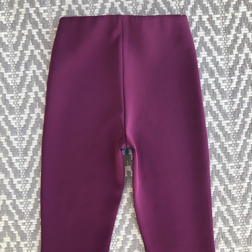 Good American scuba boss pull on slim pant in Oxblood002 size medium - Picture 11 of 13